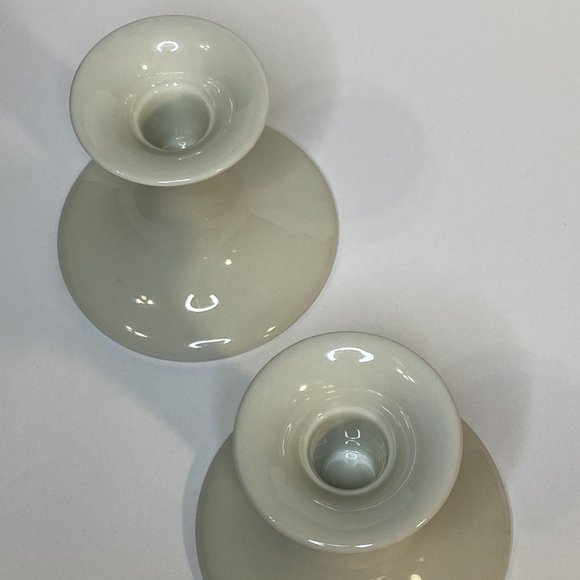 $5 when Bundled with 2 other items. 
Fitz & Floyd Pair of Candle holders, Cream - Picture 6 of 7